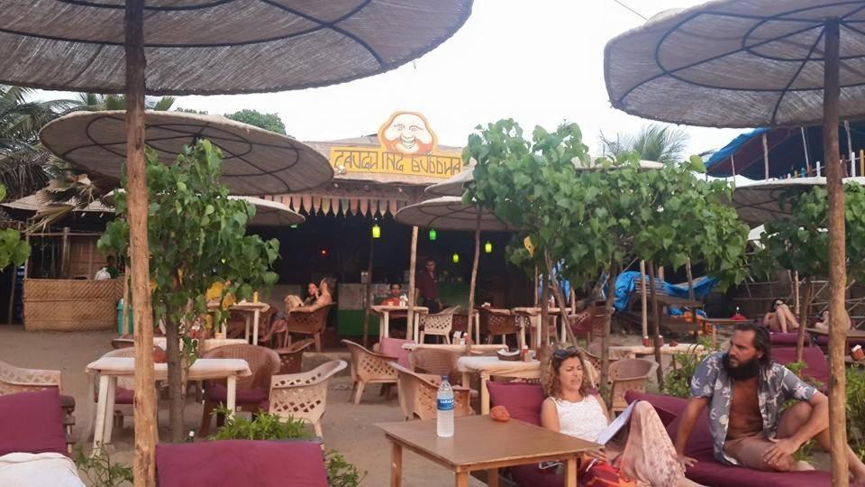 نزل أرامبولفي Laughing Buddha المظهر الخارجي الصورة
